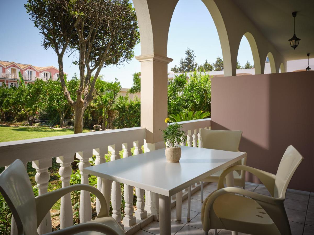 Alamis Hotel & Apartments Τσιλιβί Εξωτερικό φωτογραφία